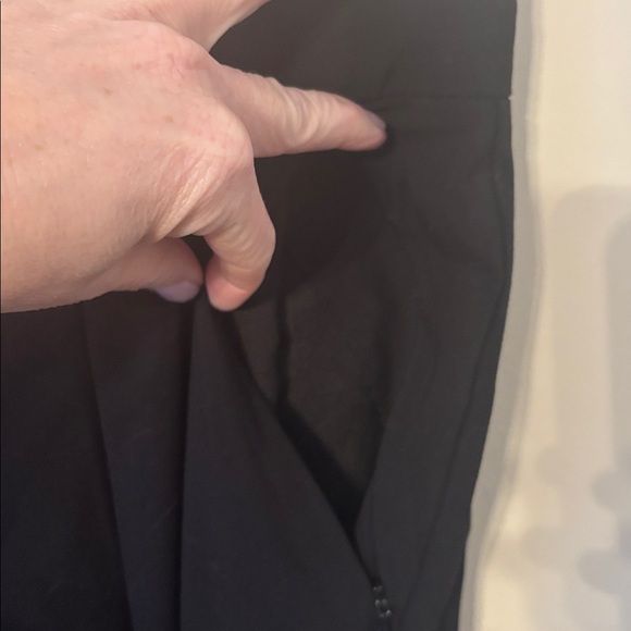 Good American Suiting Good 90’s Pleated Wide Leg Trouser - Picture 4 of 9